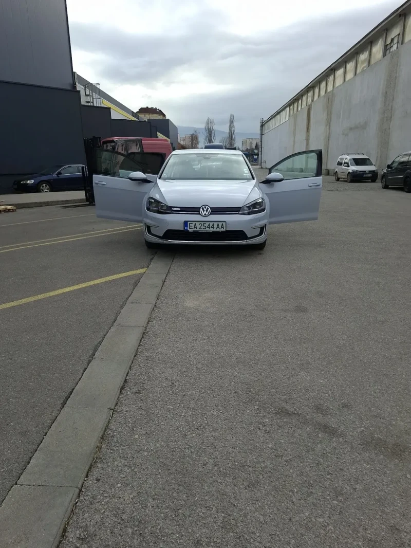 VW Golf 35.6kw, снимка 9 - Автомобили и джипове - 53455529