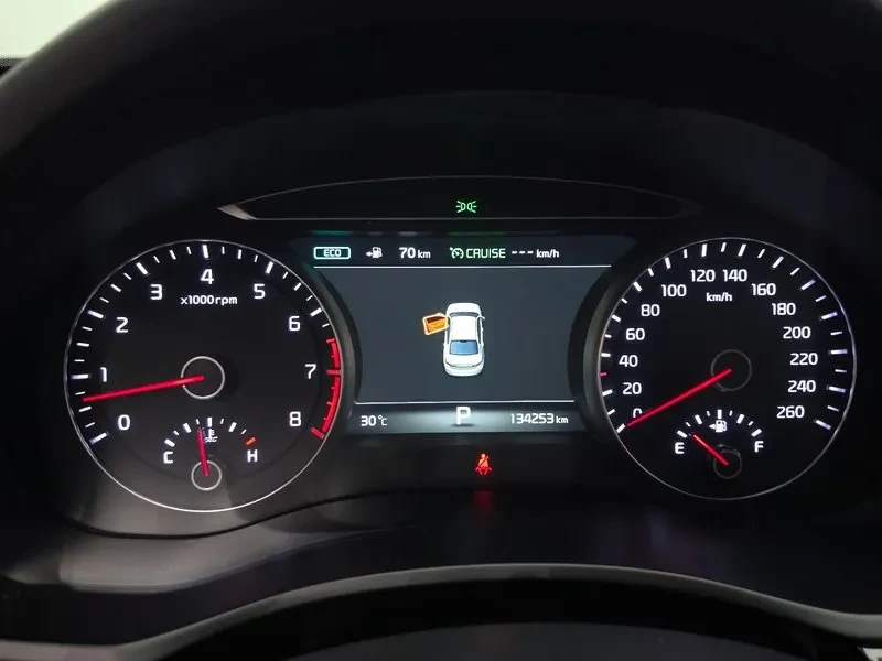 Kia K7 3.3 Gdi Limited Plus, снимка 8 - Автомобили и джипове - 56128059