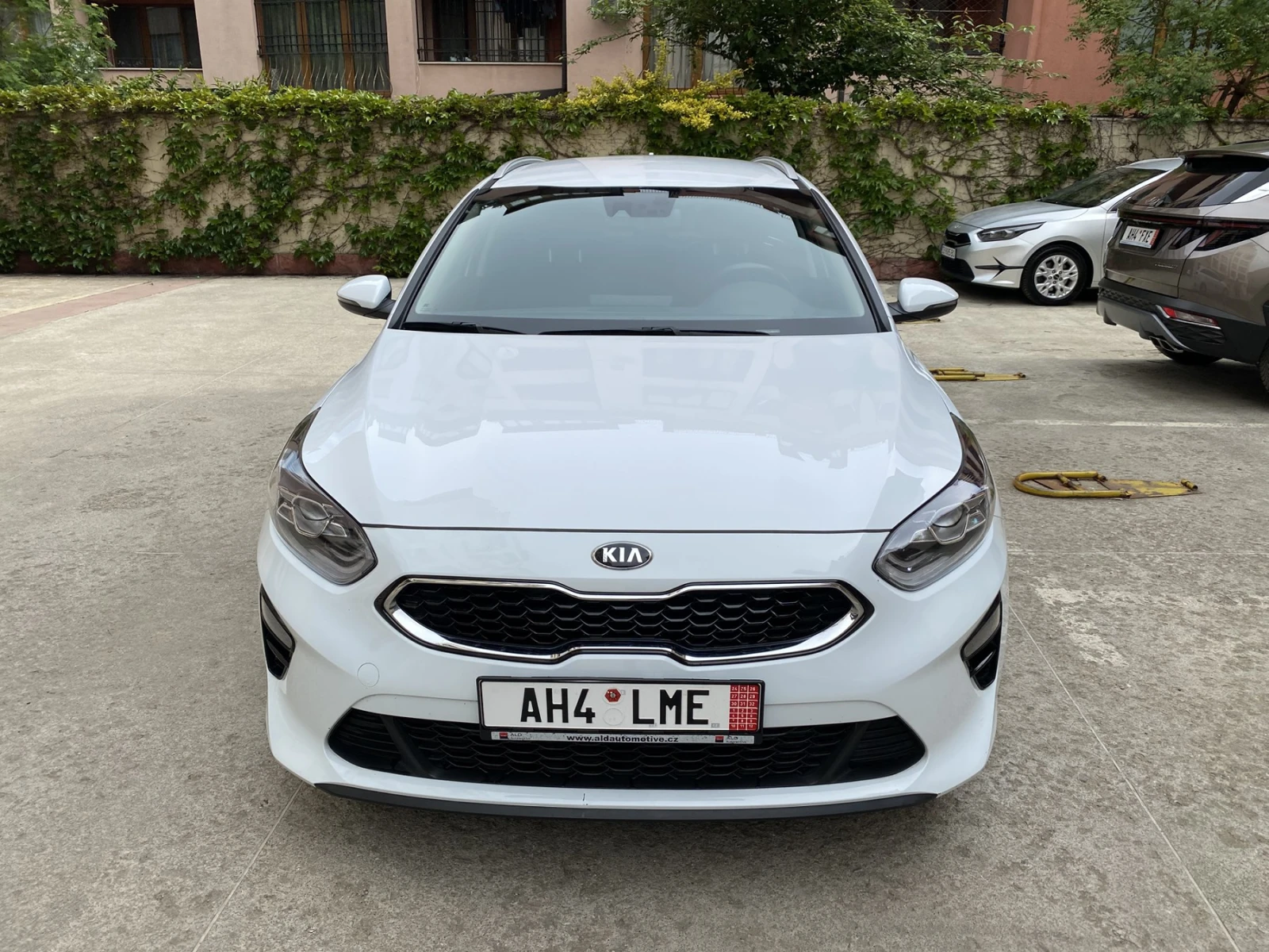 Kia Ceed 1.4 T-GDI Top SW - изображение 2