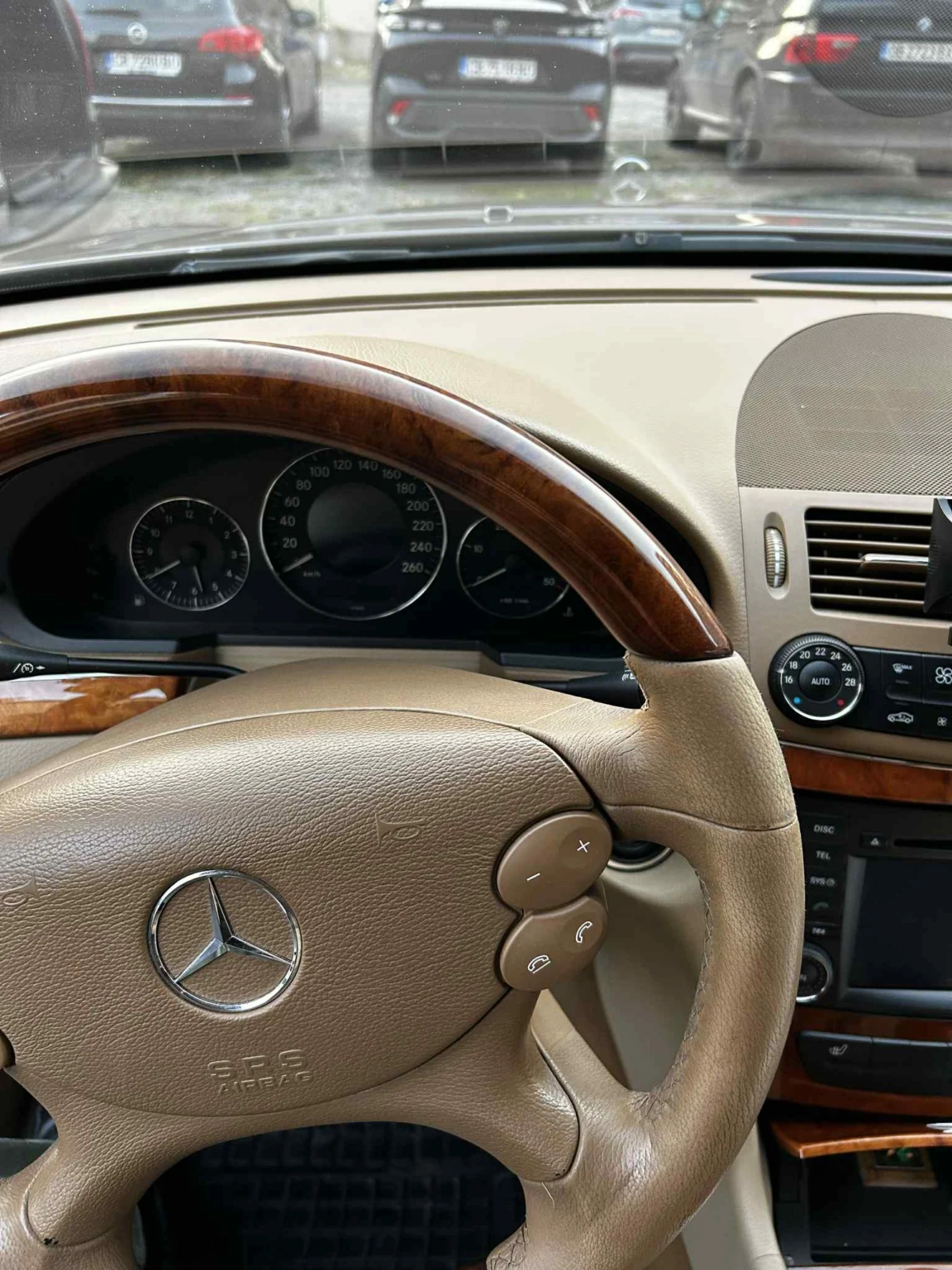 Mercedes-Benz E 280, снимка 17 - Автомобили и джипове - 53918507