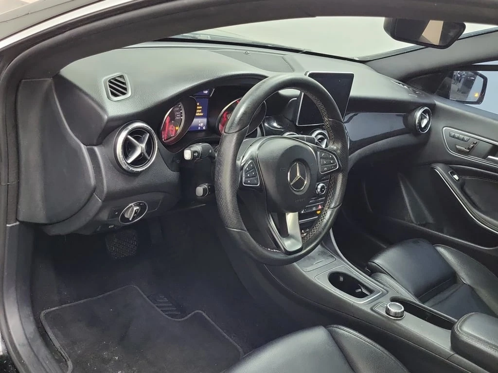 Mercedes-Benz CLA * 250 * CARFAX * ПАНОРАМА*  - изображение 9