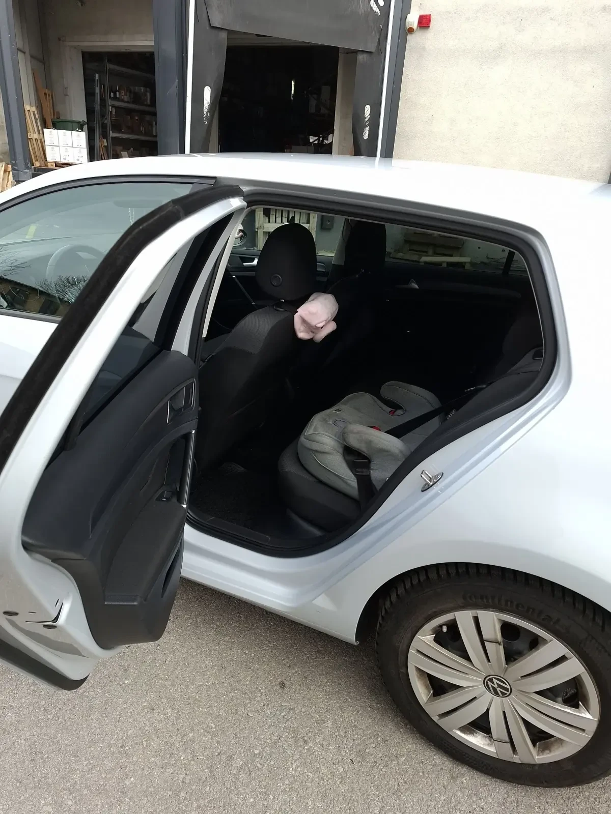 VW Golf 35.6kw, снимка 7 - Автомобили и джипове - 53921902