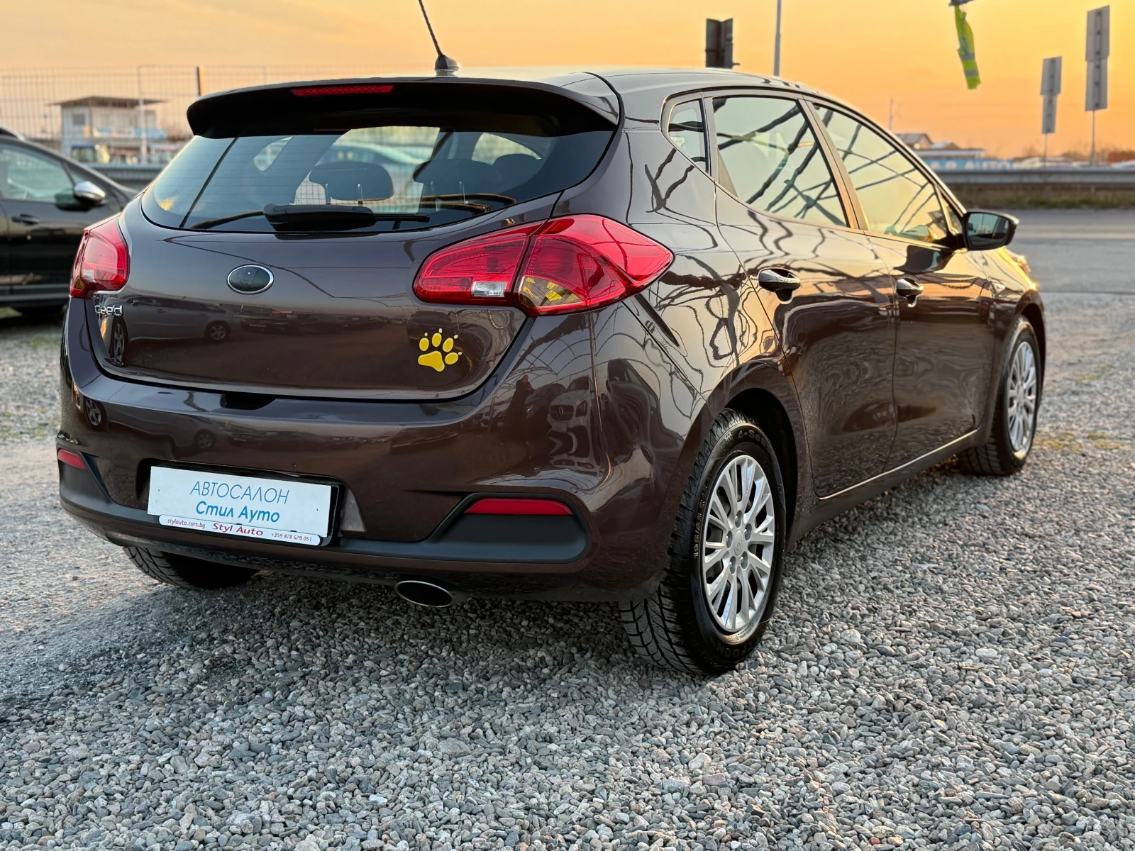 Kia Ceed 1.4 i, снимка 5 - Автомобили и джипове - 53878920