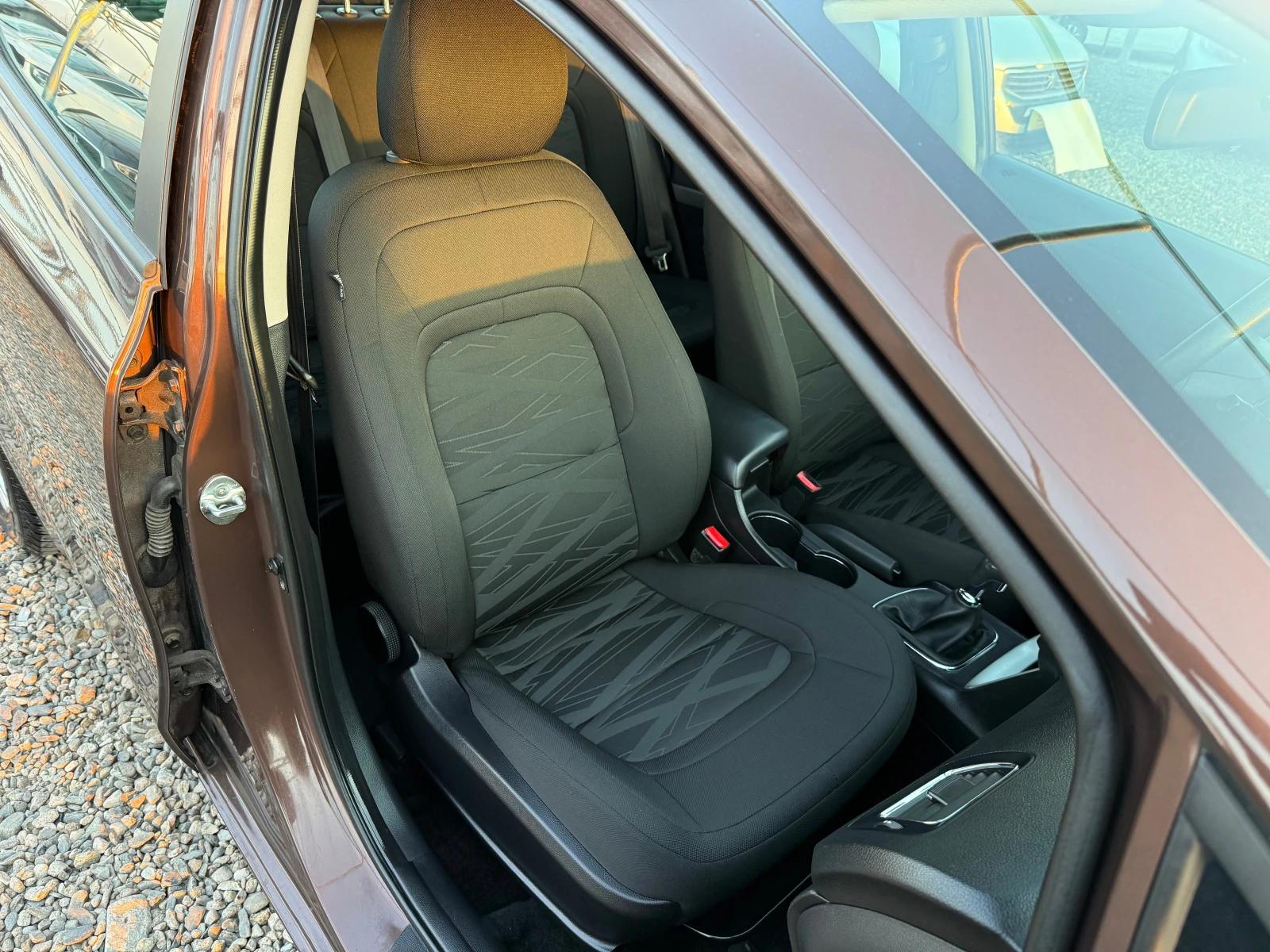 Kia Ceed 1.4 i, снимка 17 - Автомобили и джипове - 53878920