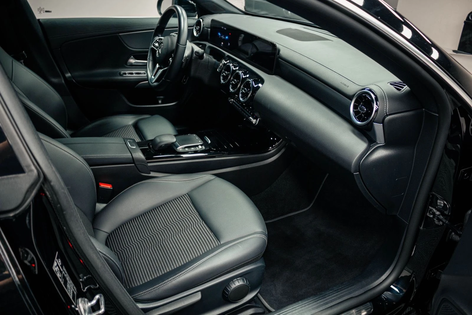 Mercedes-Benz CLA 250 e Plug-in hybrid | Mobile.bg � ����������� 14