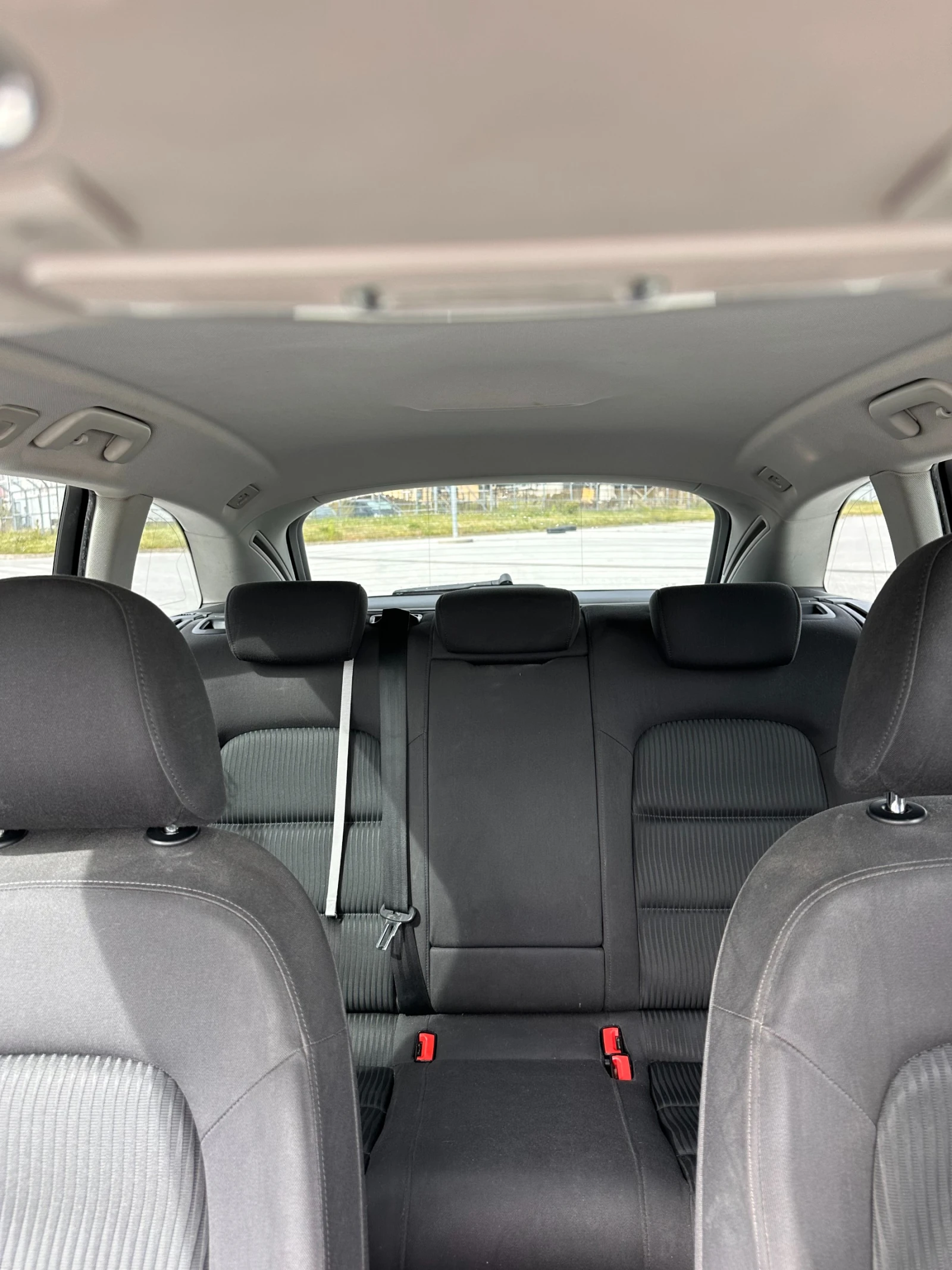 Audi A4 2.0 TDI, снимка 13 - Автомобили и джипове - 54219205