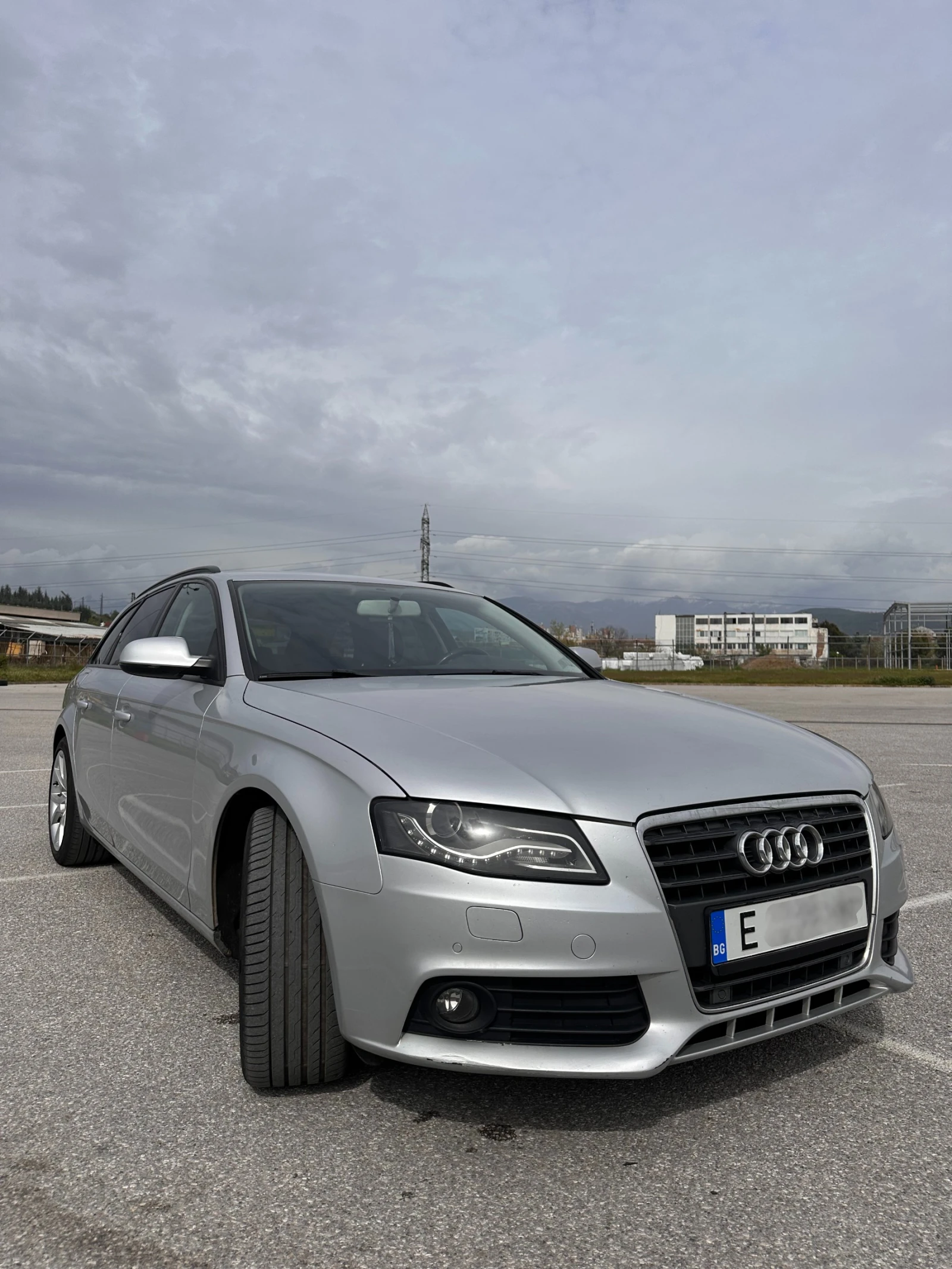 Audi A4 2.0 TDI, снимка 3 - Автомобили и джипове - 54219205