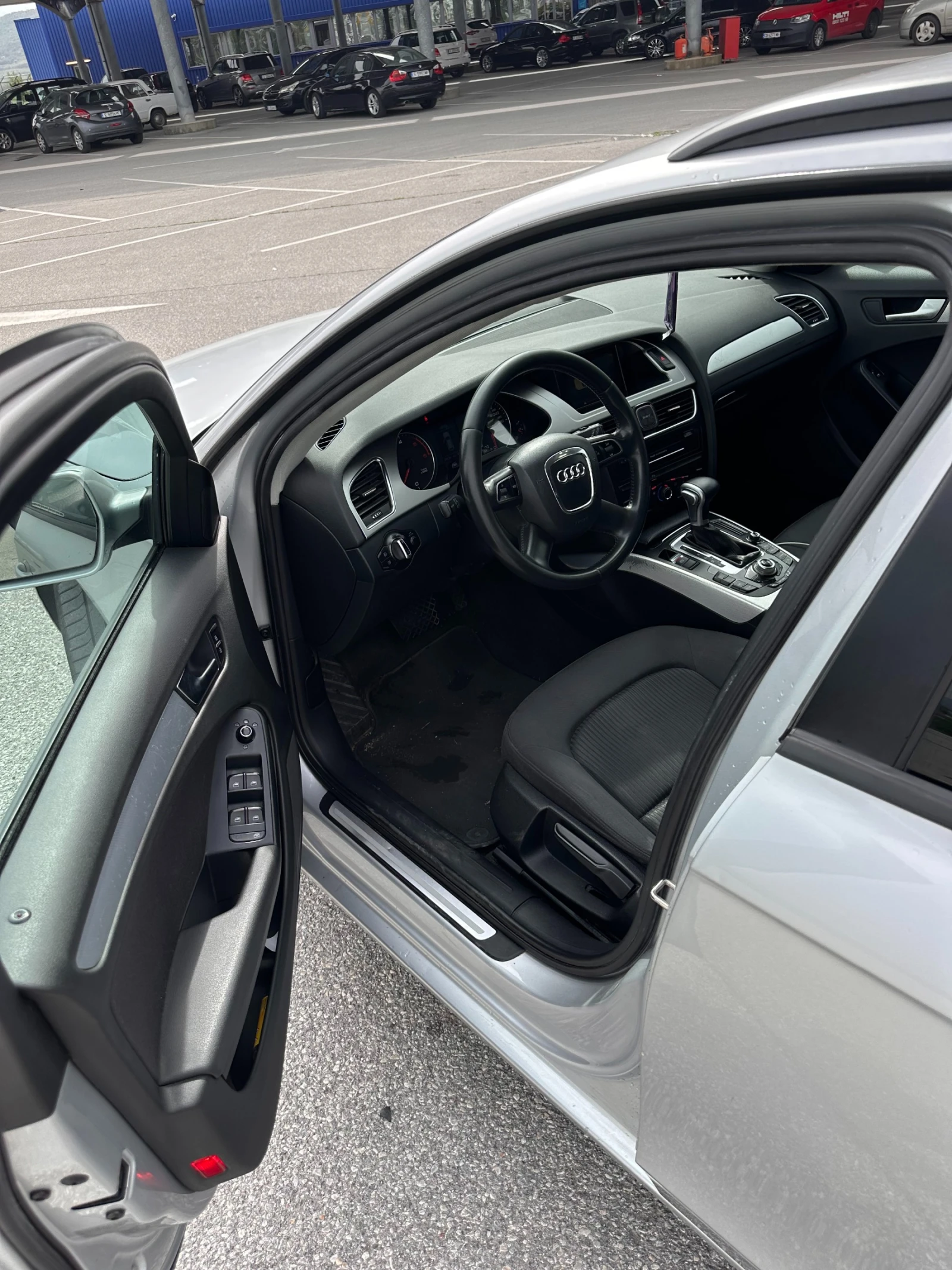 Audi A4 2.0 TDI, снимка 8 - Автомобили и джипове - 54219205