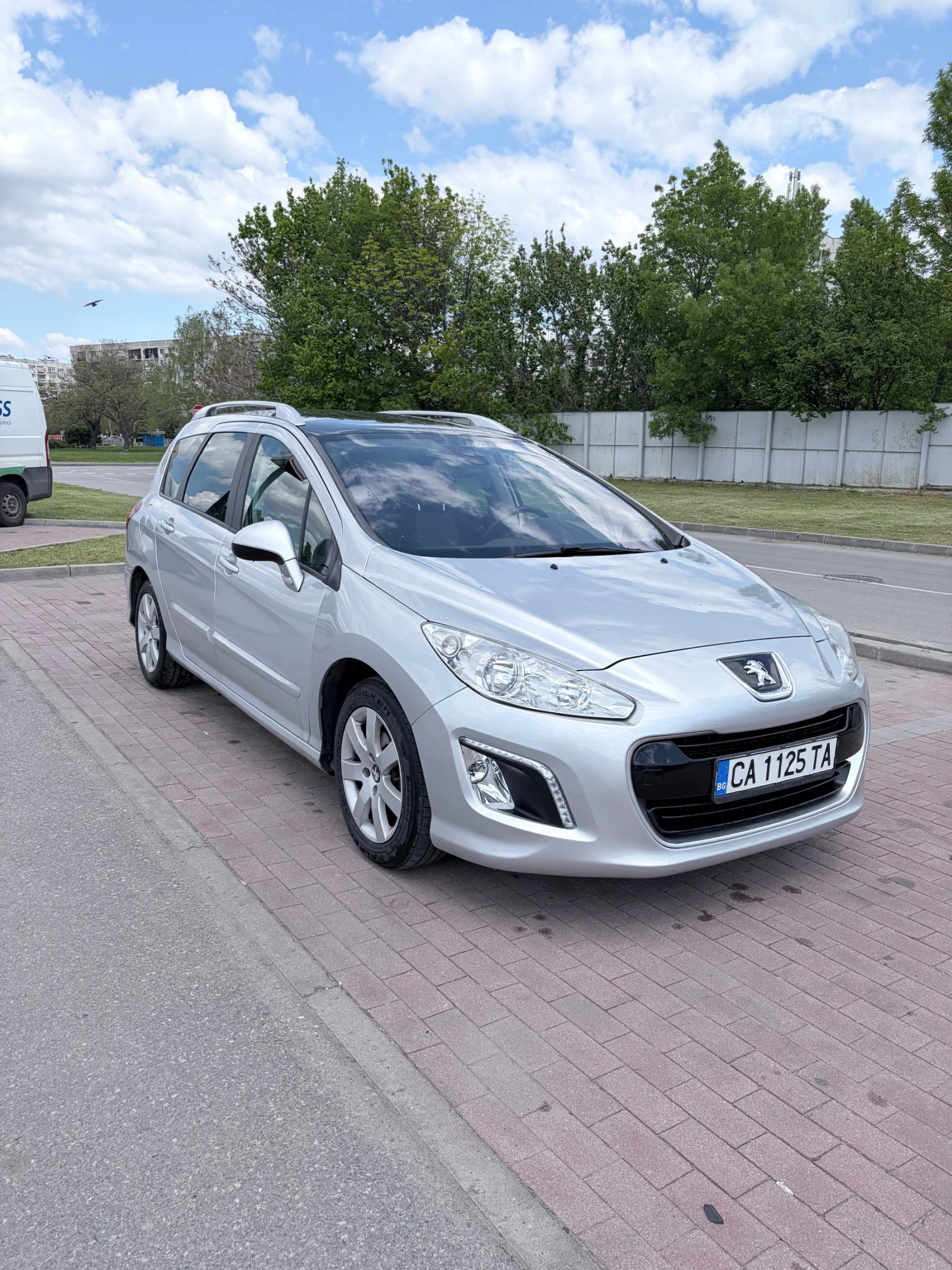 Peugeot 308 308 sw 1.6 THP, снимка 3 - Автомобили и джипове - 54290078