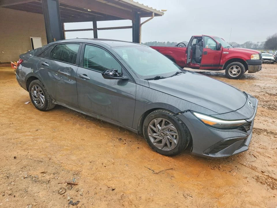 Hyundai Elantra 2.0L 4 Front-wheel Drive | Mobile.bg � ����������� 4