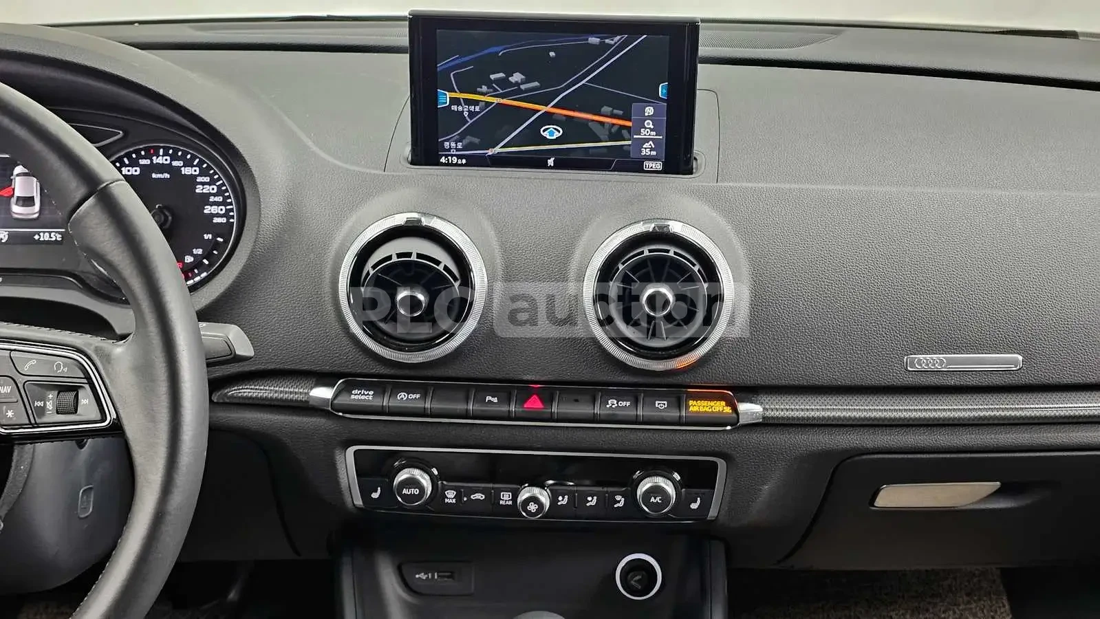 Audi A3 * ПОДГРЕВ * ЛЮК * 40 TFSI, снимка 14 - Автомобили и джипове - 54329957