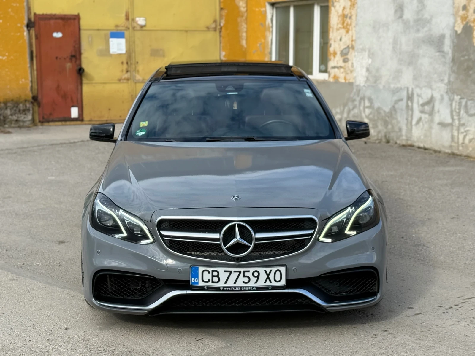 Mercedes-Benz E 350 AMG INDIVIDUAL FULL, снимка 3 - Автомобили и джипове - 54486477