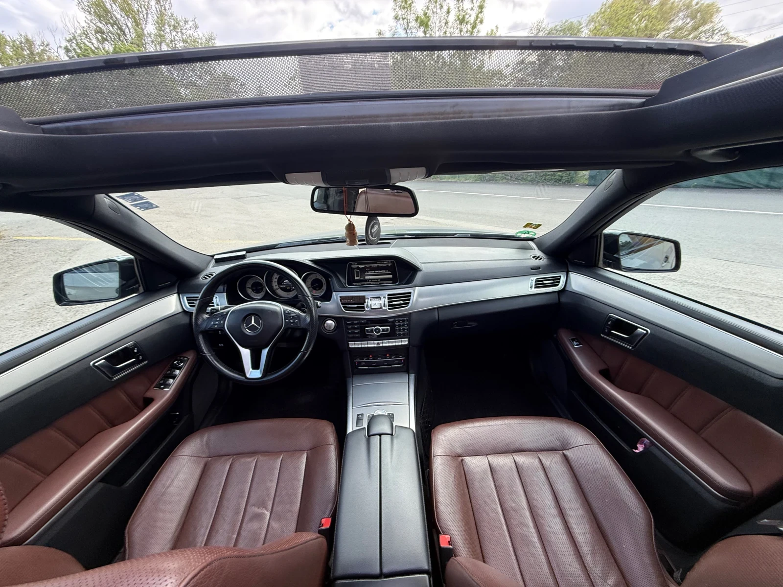 Mercedes-Benz E 350 AMG INDIVIDUAL FULL, снимка 8 - Автомобили и джипове - 54486477