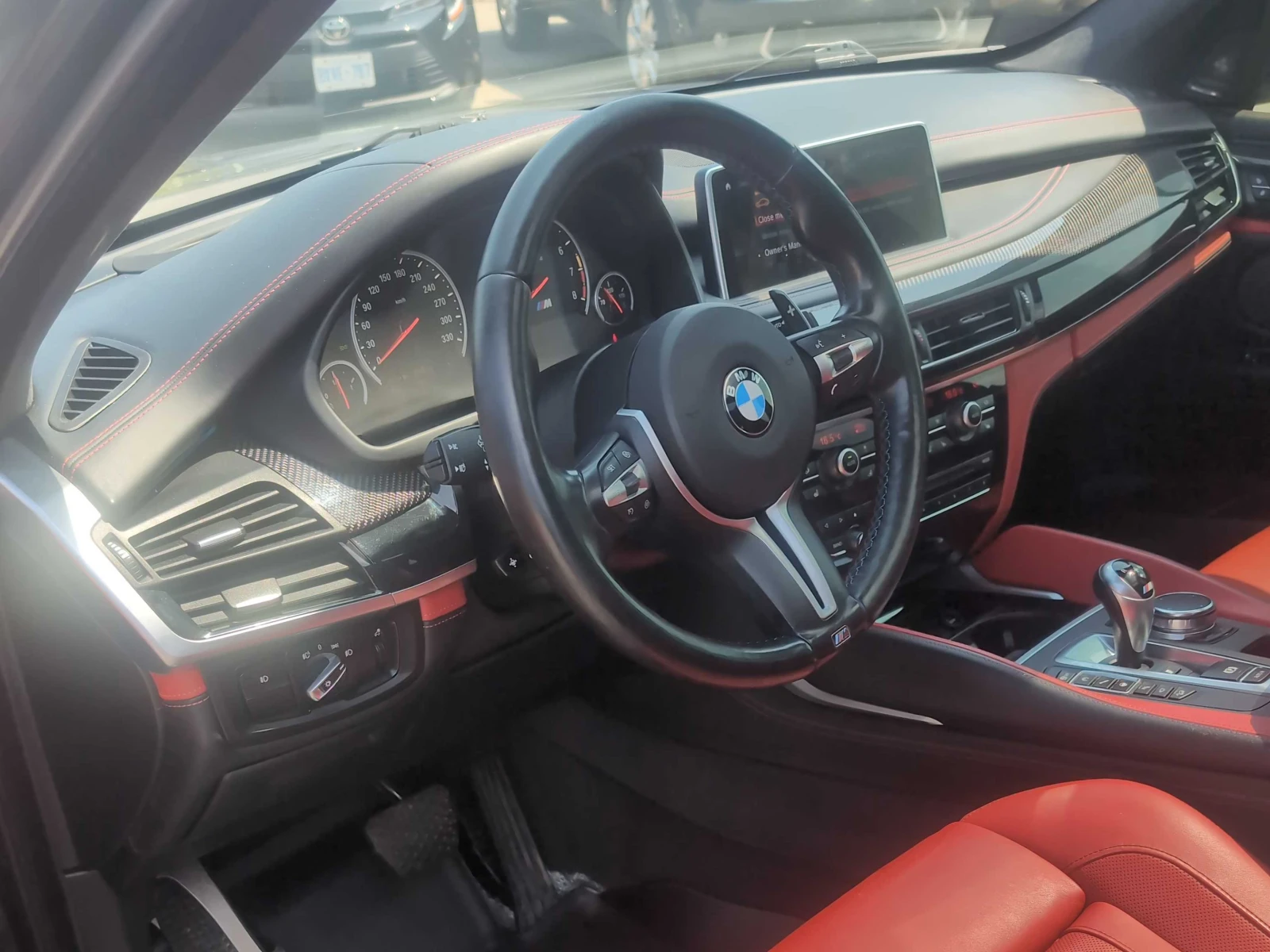 BMW X5M Harman Kardon * Head-Up * 360, снимка 6 - Автомобили и джипове - 54709793