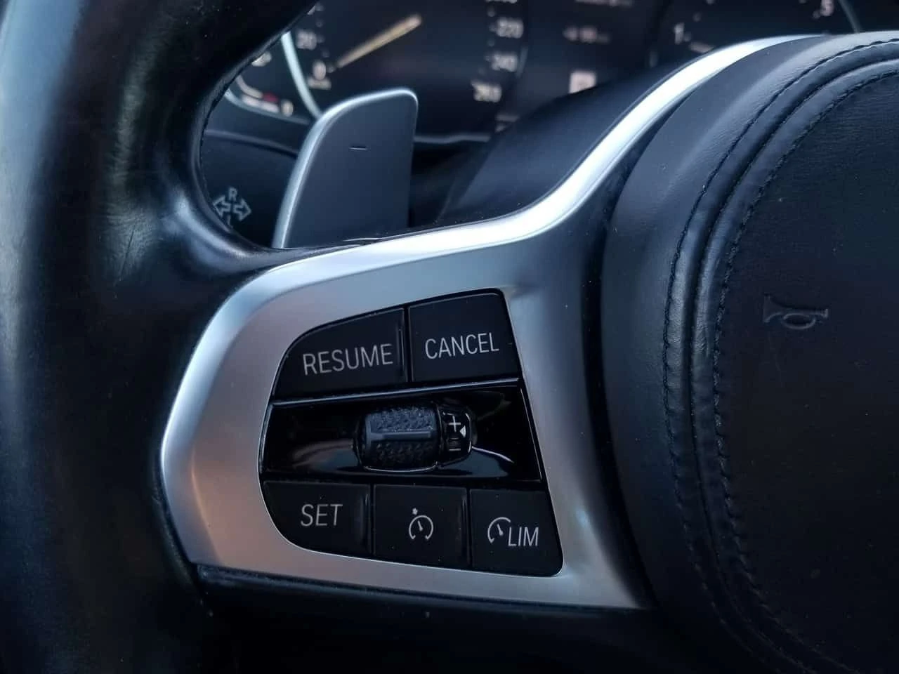 BMW 330 M SPORT, снимка 11 - Автомобили и джипове - 54819544