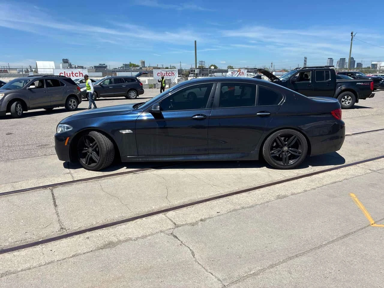 BMW 535 ixDrive M-sport| DISTRONIC| HUD| H/K| COMFORT SEAT, снимка 2 - Автомобили и джипове - 54825868