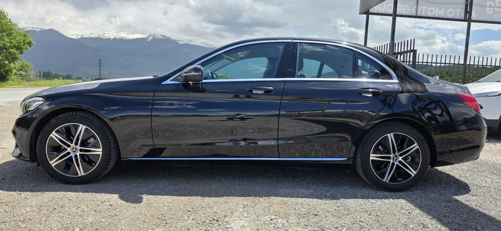 Mercedes-Benz C 180, снимка 2 - Автомобили и джипове - 54838879
