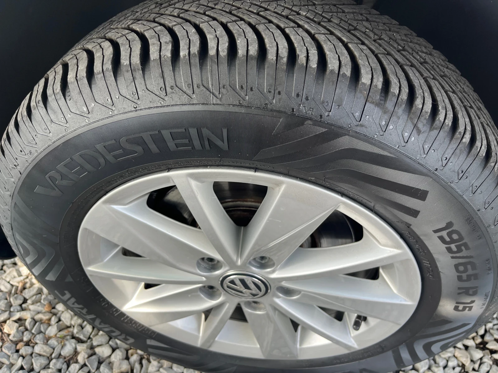 VW Caddy 1.6 TDI/КЛИМА, снимка 11 - Автомобили и джипове - 55207477