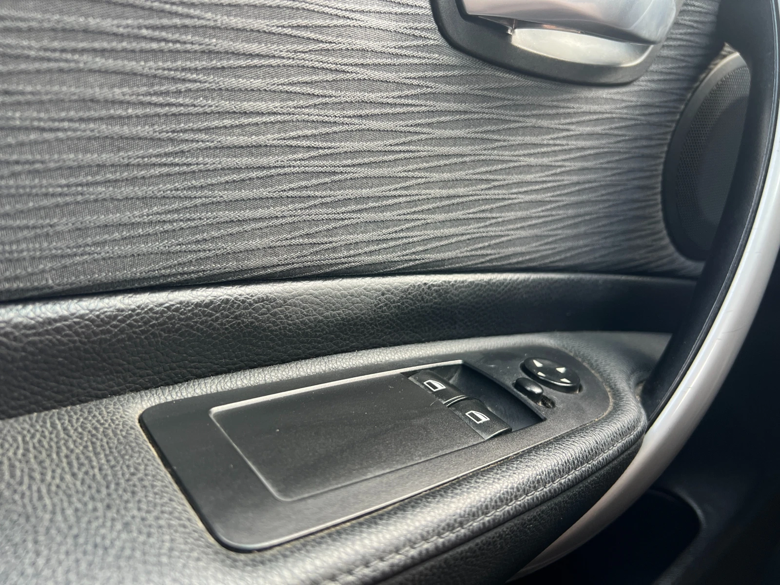BMW 118 E81* FACELIFT* GRAPHITE GREY, снимка 13 - Автомобили и джипове - 55216869