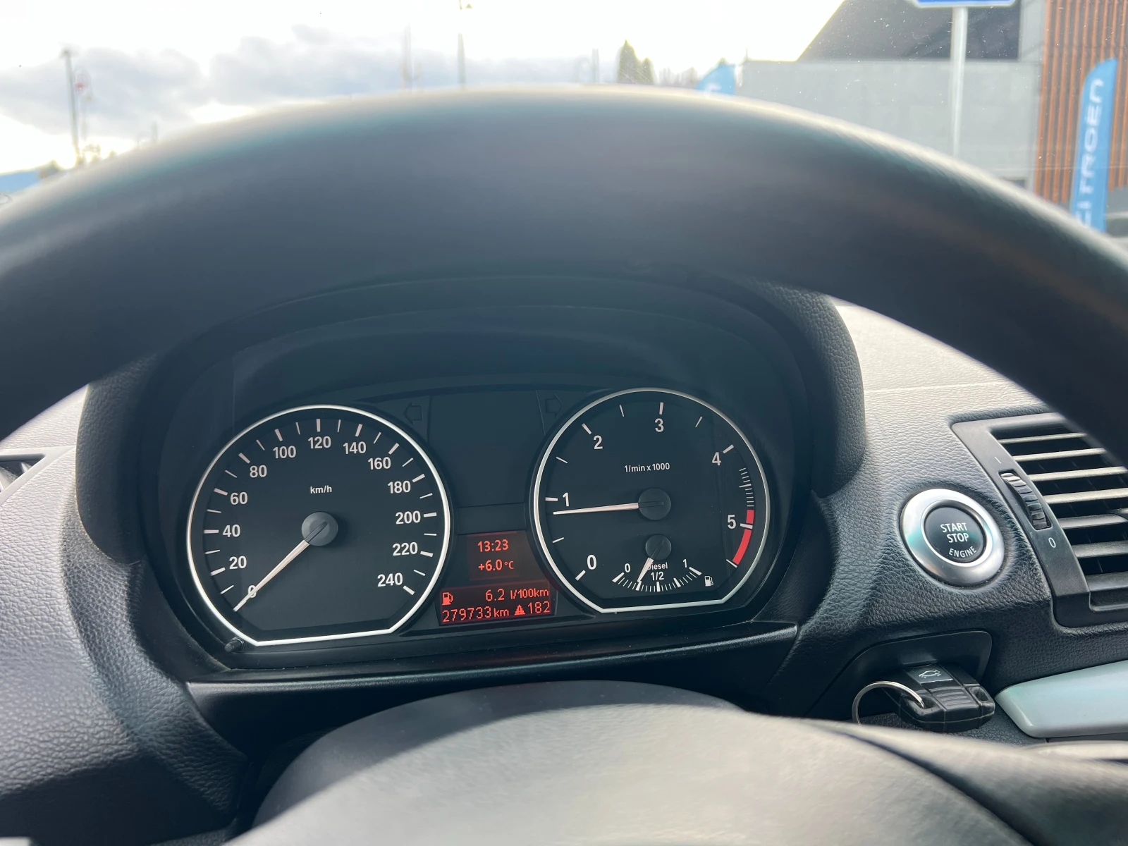 BMW 118 E81* FACELIFT* GRAPHITE GREY, снимка 14 - Автомобили и джипове - 55216869