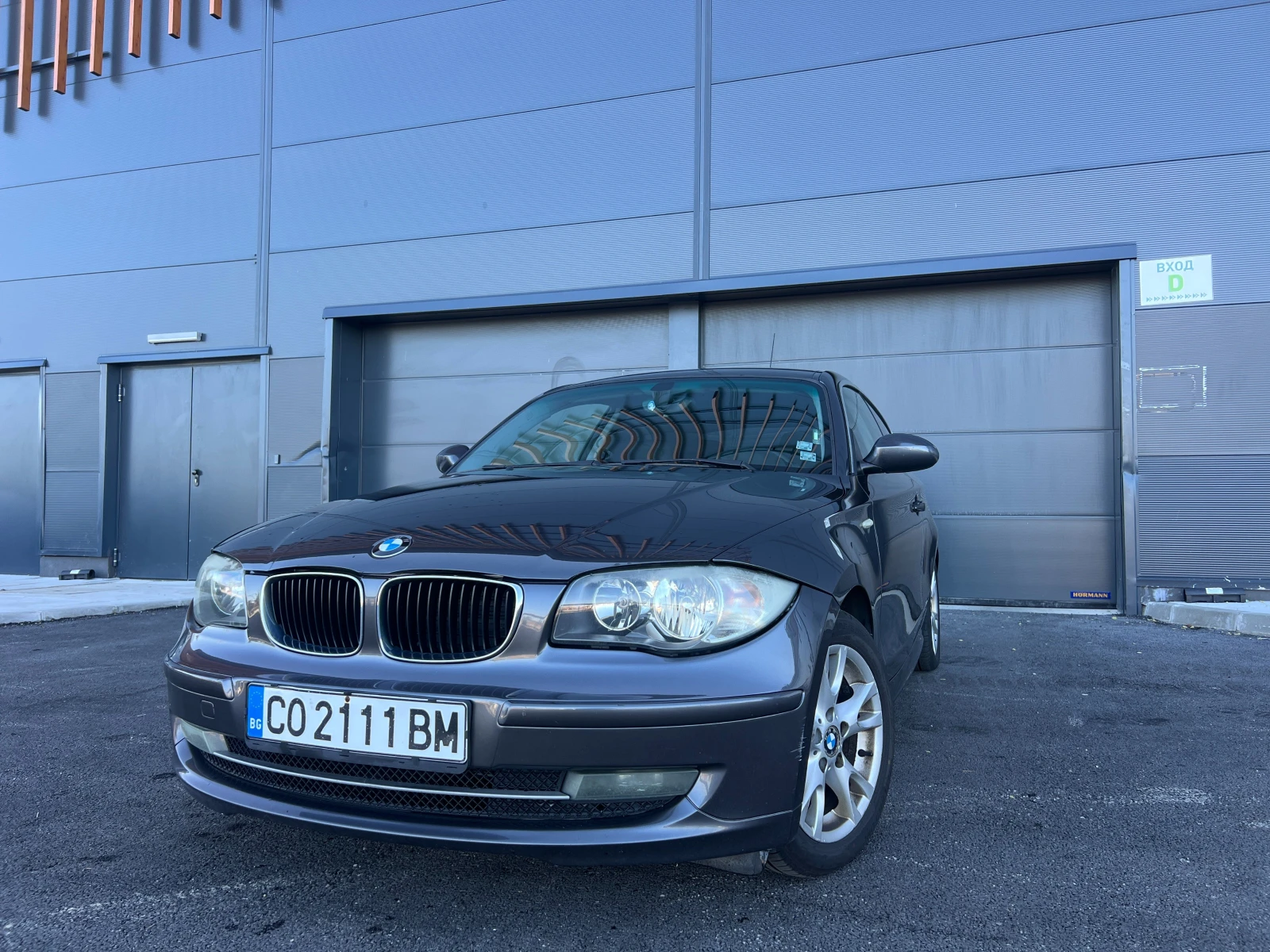 BMW 118 E81* FACELIFT* GRAPHITE GREY, снимка 2 - Автомобили и джипове - 55216869