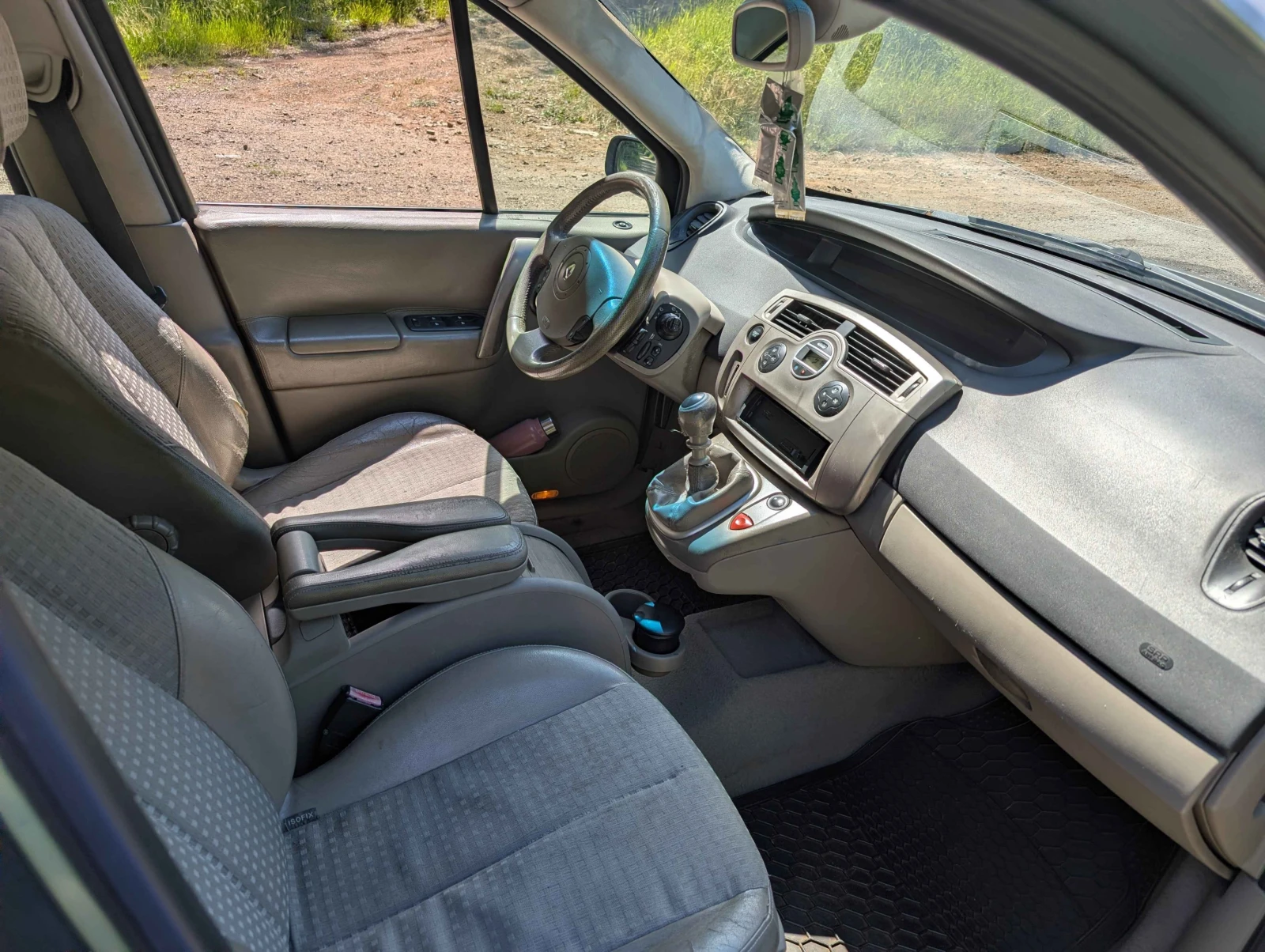 Renault Scenic 1.9 dCi, снимка 9 - Автомобили и джипове - 55943297
