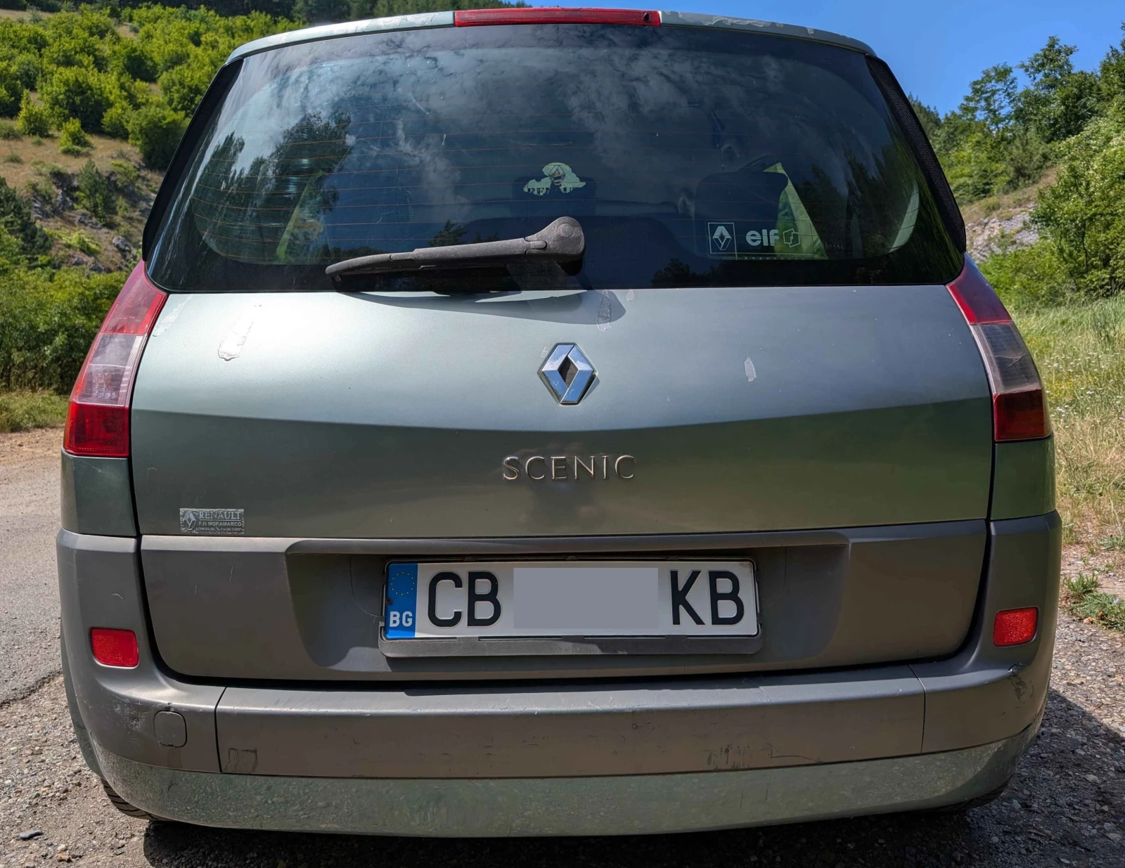 Renault Scenic 1.9 dCi, снимка 4 - Автомобили и джипове - 55943297