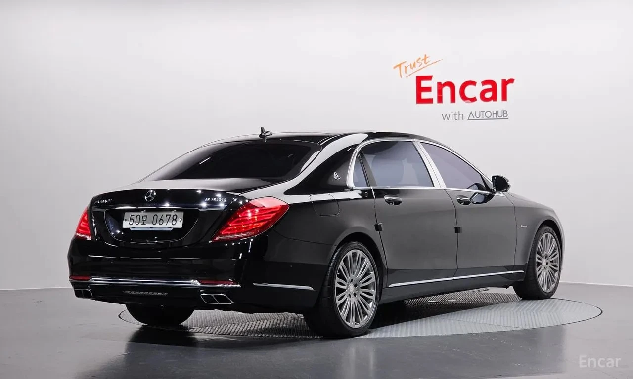 Mercedes-Benz Maybach S500 4MATIC /ОБДУХВАНЕ/ПАНОРАМА/ДИСТРОНИК/360, снимка 2 - Автомобили и джипове - 55823189