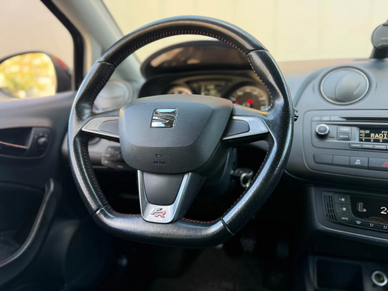 Seat Ibiza FR , снимка 13 - Автомобили и джипове - 56219288