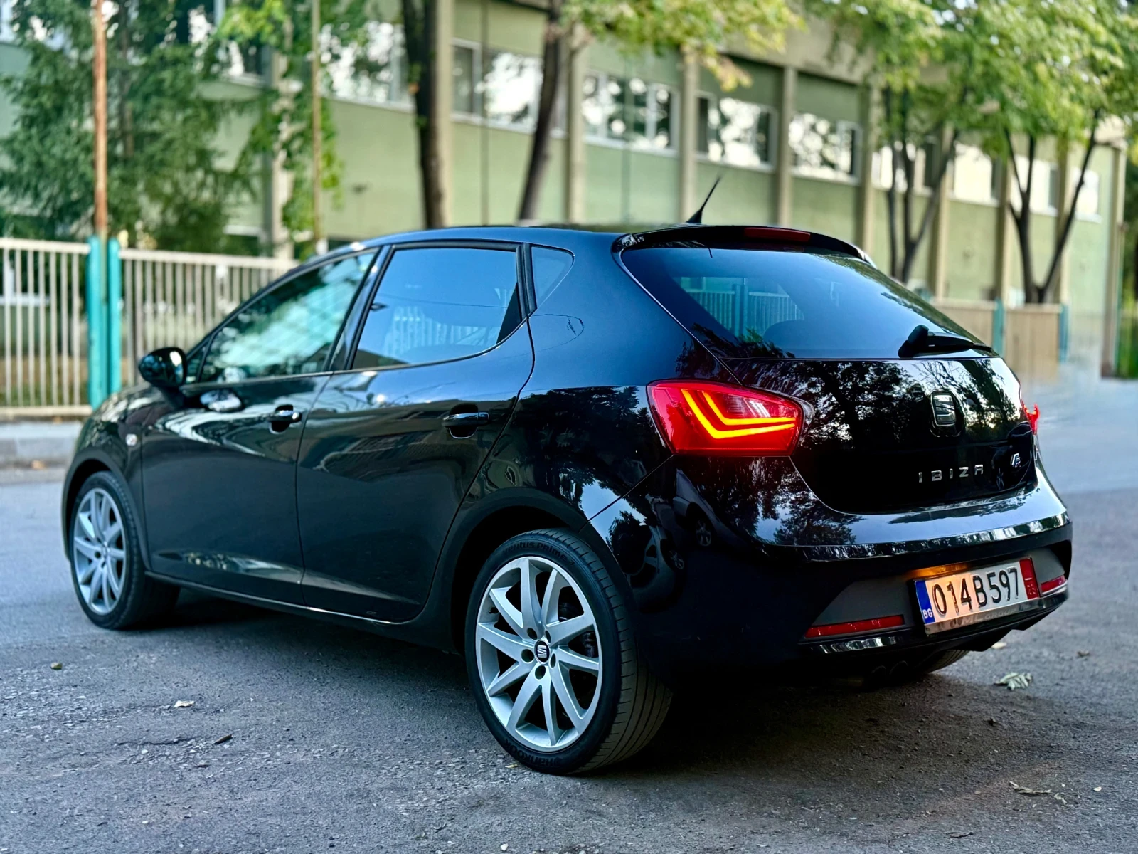 Seat Ibiza FR , снимка 6 - Автомобили и джипове - 56219288