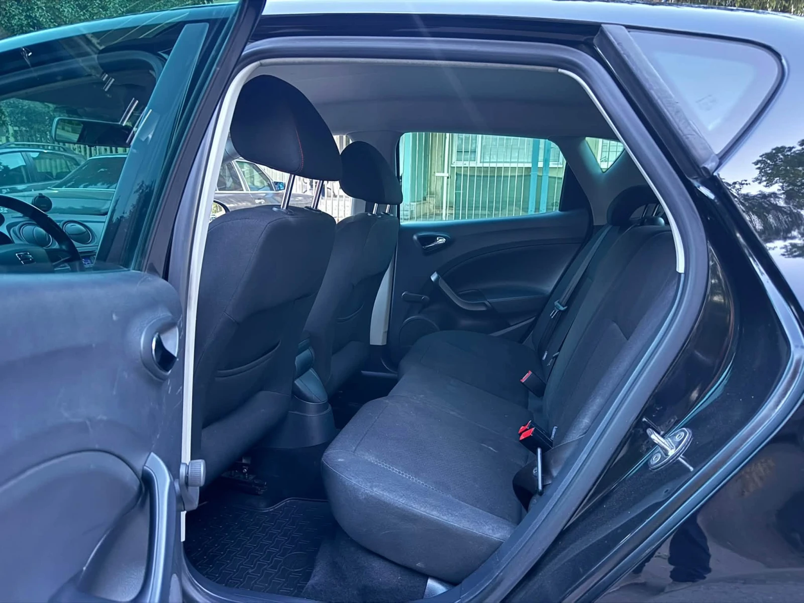 Seat Ibiza FR , снимка 12 - Автомобили и джипове - 56219288