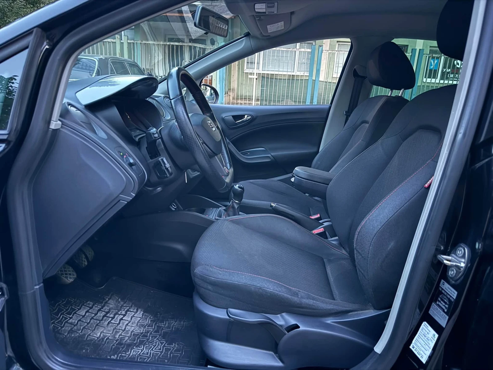 Seat Ibiza FR , снимка 11 - Автомобили и джипове - 56219288