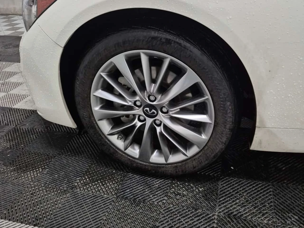 Infiniti Q50 * LUXE AWD * CARFAX * ����� �� ����������� | Mobile.bg � ����������� 6