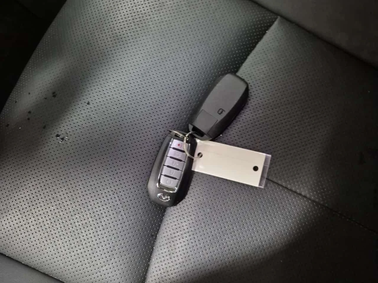 Infiniti Q50 * LUXE AWD * CARFAX * ����� �� ����������� | Mobile.bg � ����������� 8