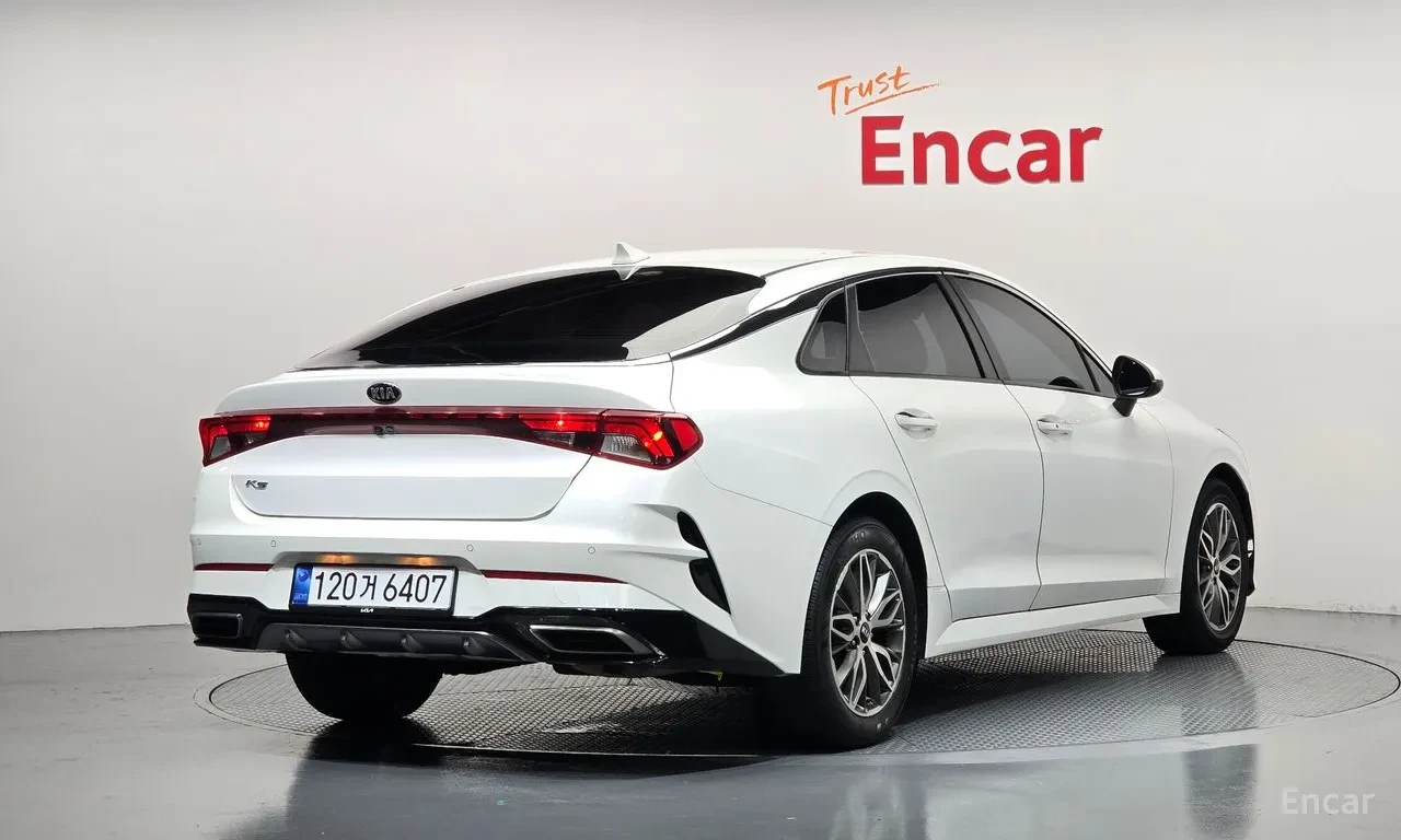 Kia K5 Подгрев| Trendy | Камера | Цена до Бг, снимка 2 - Автомобили и джипове - 56692398