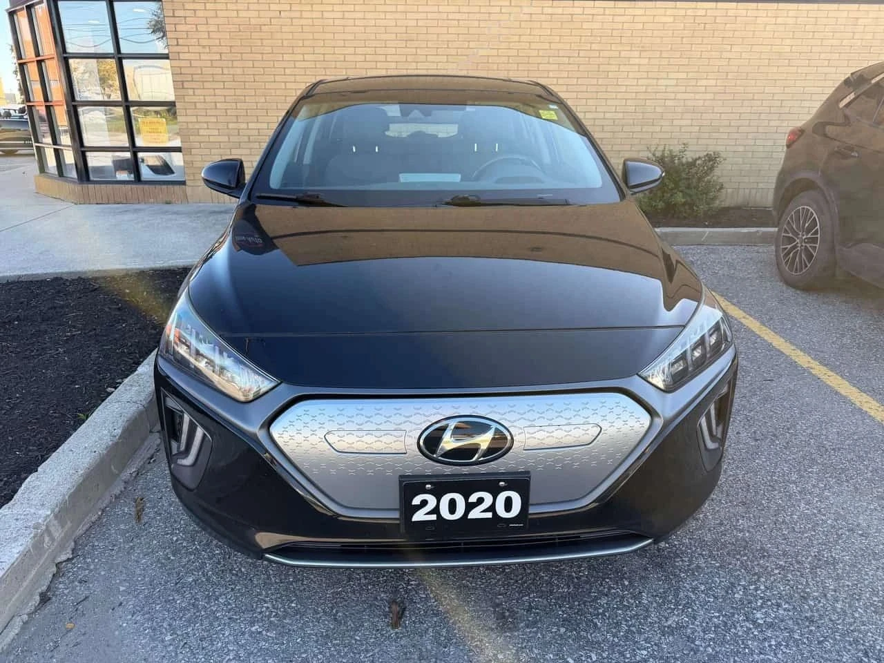 Hyundai Ioniq, снимка 3 - Автомобили и джипове - 56684666