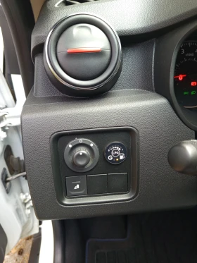 Dacia Duster 1.6- 69500. TECHRAD | Mobile.bg    17