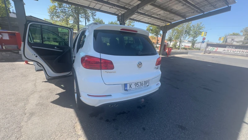 VW Tiguan R-Line 4 motion webasto, снимка 8 - Автомобили и джипове - 52657247