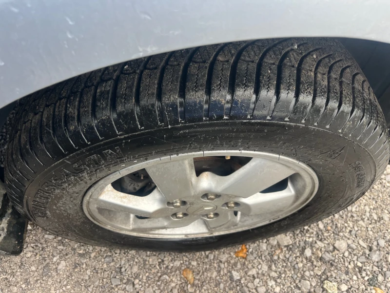 Daihatsu Terios 1.3 GAZ, снимка 7 - Автомобили и джипове - 52123152