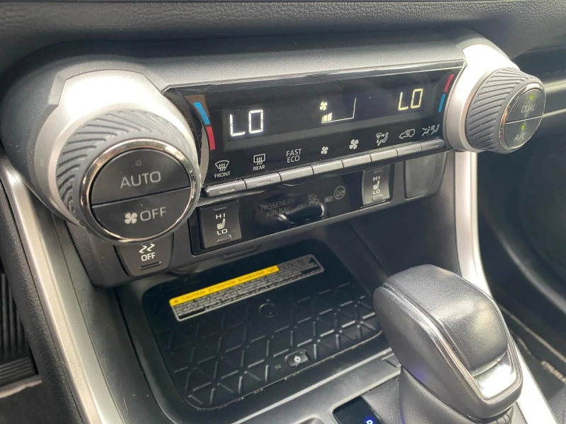 Toyota Rav4 2.5* HYBRID* TEAM-D* CARPLAY* CAM* DISTR* NAVI* , снимка 10 - Автомобили и джипове - 52309529