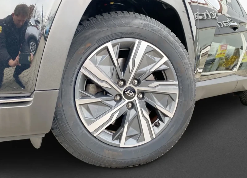 Hyundai Tucson, снимка 10 - Автомобили и джипове - 52818473