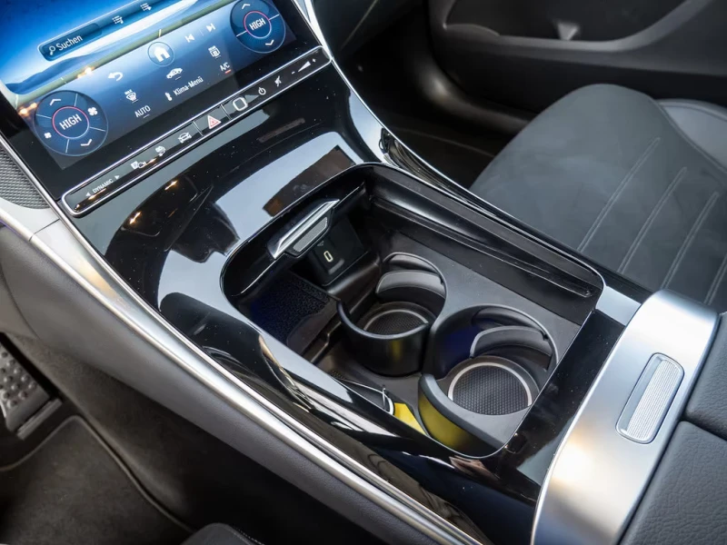 Mercedes-Benz GLE 400 AMG/HP/4M/360/PREMIUM/PANO/LED/900v, снимка 13 - Автомобили и джипове - 53341337