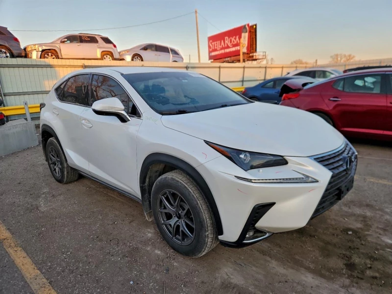 Lexus NX 300 Base, снимка 4 - Автомобили и джипове - 53491414