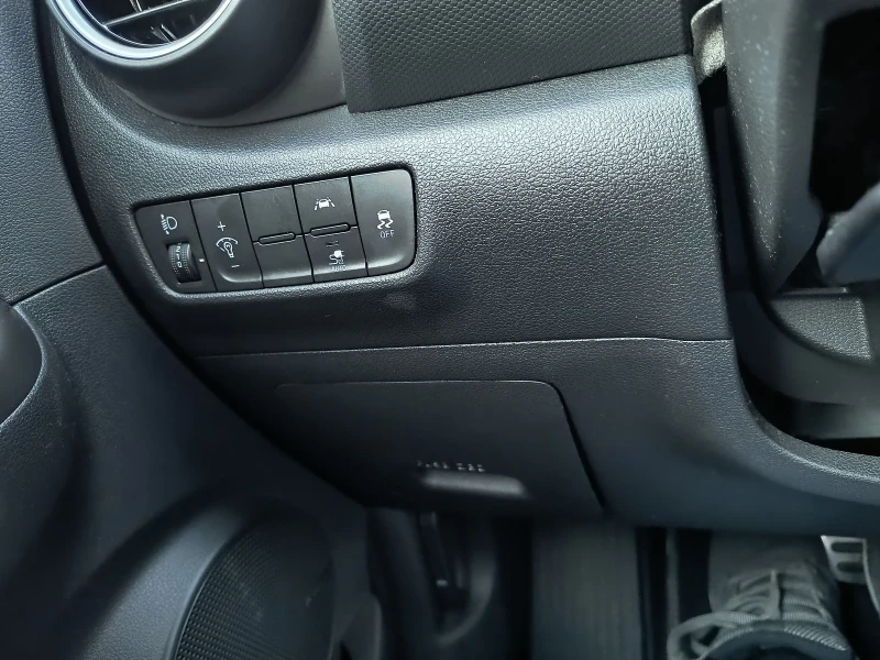 Hyundai Kona 64kwh, снимка 12 - Автомобили и джипове - 53528018