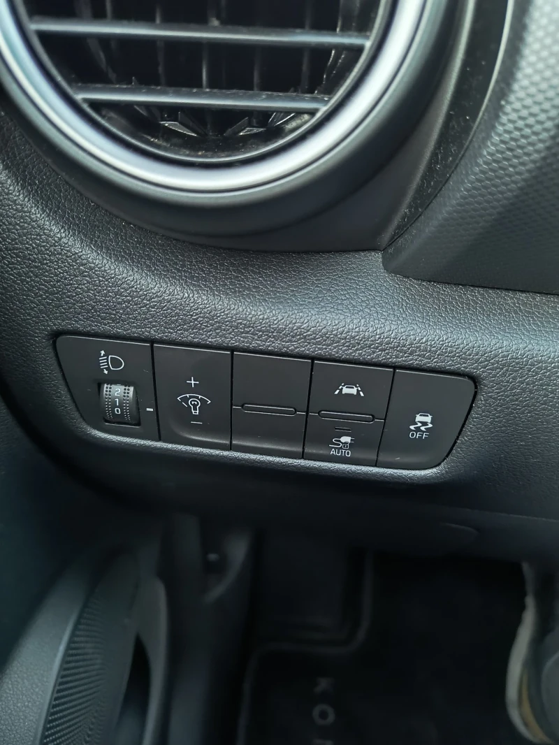 Hyundai Kona 64kwh, снимка 14 - Автомобили и джипове - 53528018