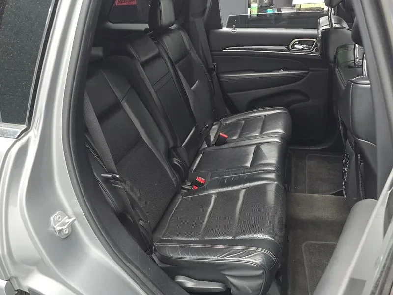 Jeep Grand cherokee 3.0 Diesel Overland Wk2, снимка 11 - Автомобили и джипове - 56111896