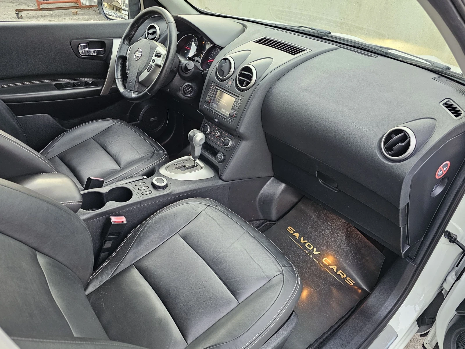 Nissan Qashqai + 2/4x4/360CAM/PANO/AVTOM/7-М/ШВЕЙЦАРИЯ  | Mobile.bg — изображение 11