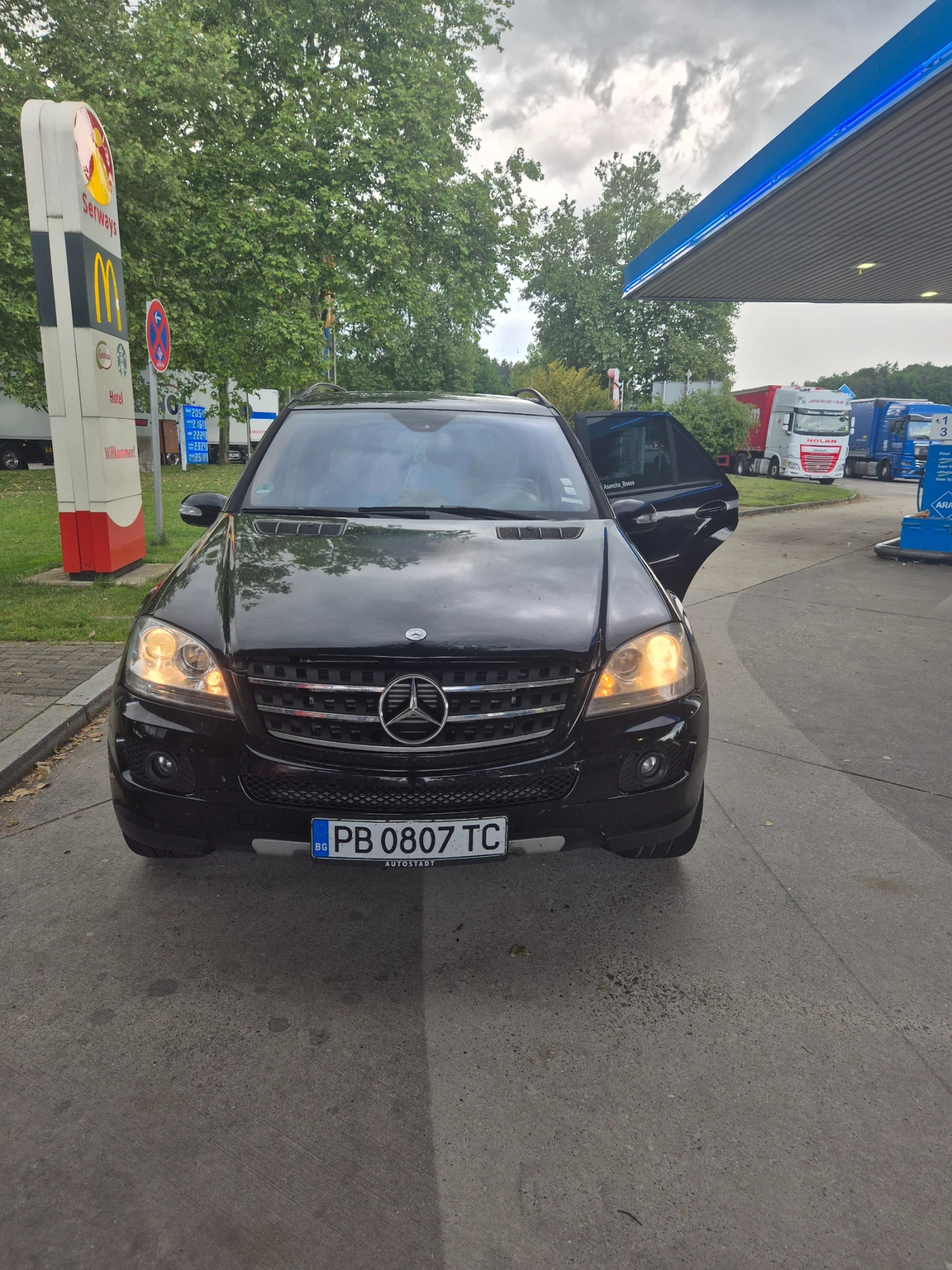 Mercedes-Benz ML 320  - изображение 7