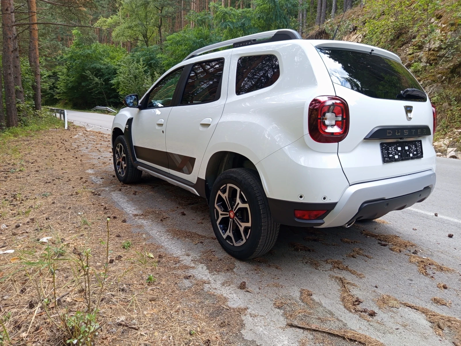 Dacia Duster 1.6Газ-бенз 69500км. TECHRAD - изображение 6