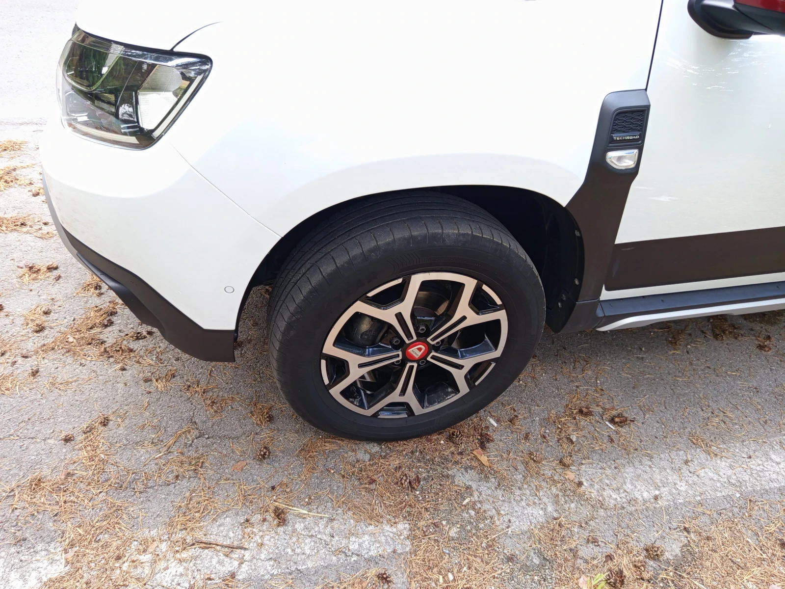 Dacia Duster 1.6Газ-бенз 69500км. TECHRAD - изображение 8